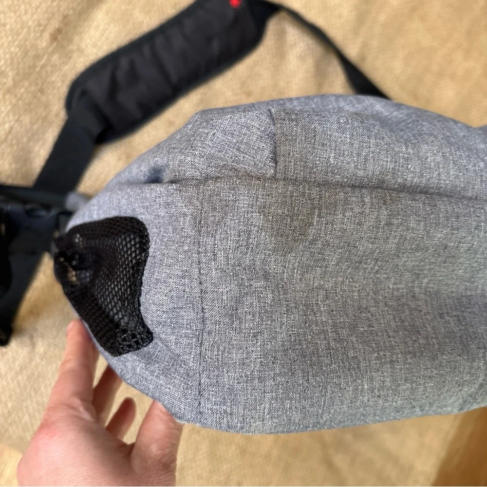 EUC Grey Skip Hop diaper bag. Small discolor on bottom.